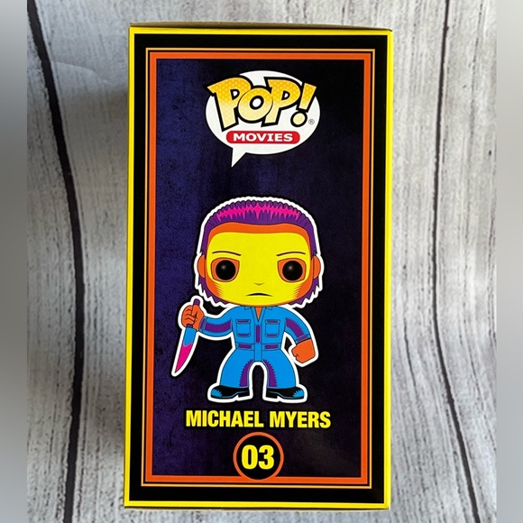 Michael Myers Funko Pop Blacklight Special Edition - Picture 5 of 8